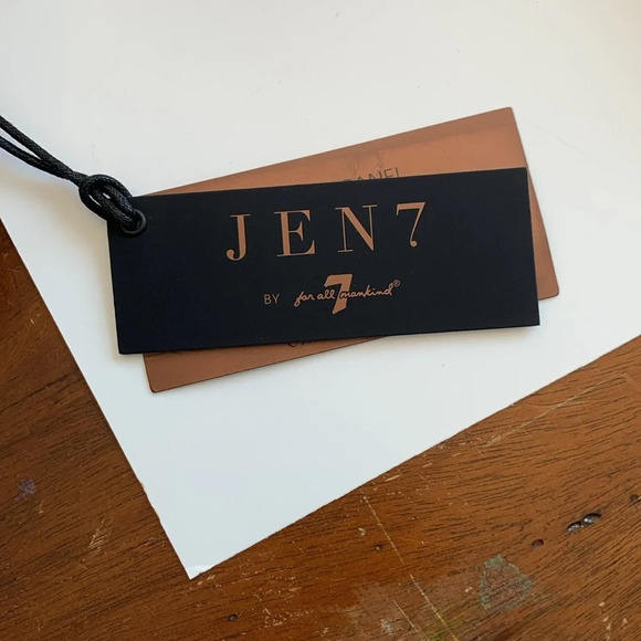 NEW JEN7 BY 7 FOR ALL MANKIND  Straight Crop & Roll White sculpting jean 8 NWT - Picture 4 of 4